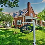 Stylish Dc Studio About 5 Mi To National Mall!